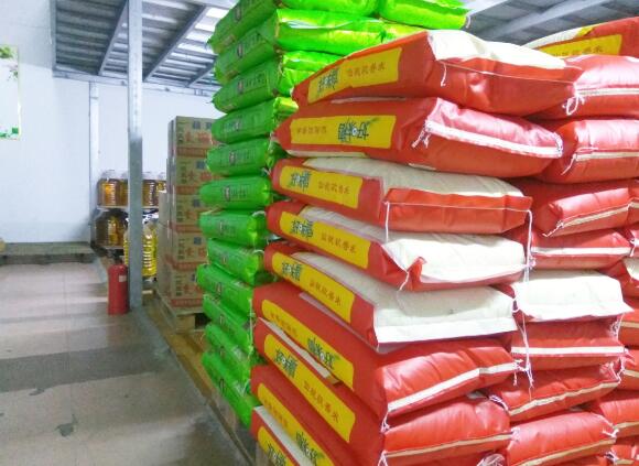 配送倉(cāng)庫(kù)一角