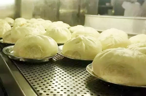 廣州高校的飯?zhí)茫切﹤髡f(shuō)中的黑科技！