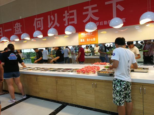 選對食堂承包企業(yè)，標準化公司員工餐飲管理