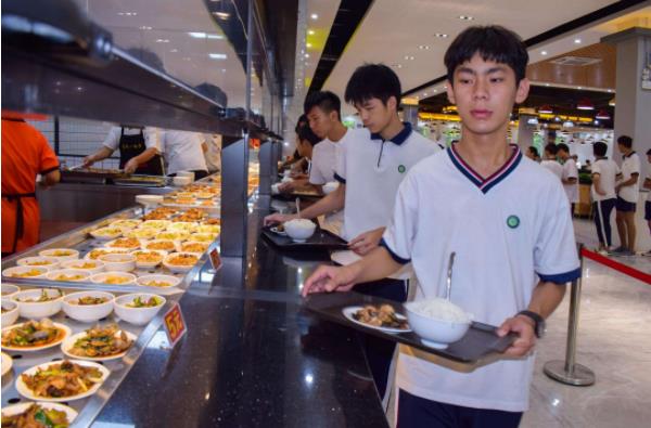 食堂承包公司對于企業(yè)的作用僅僅是省事而已嗎？